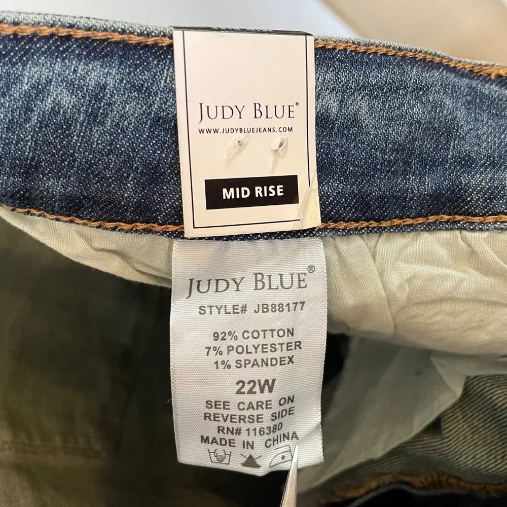 NWT Judy Blue Los Angeles Womens 22W Mid Rise Distressed Skinny Jeans JB88177 - Picture 12 of 16